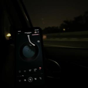 日本免费二区三区久久
