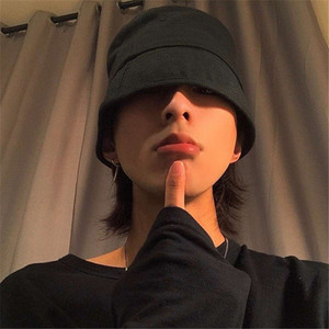 日本免费二区三区久久
